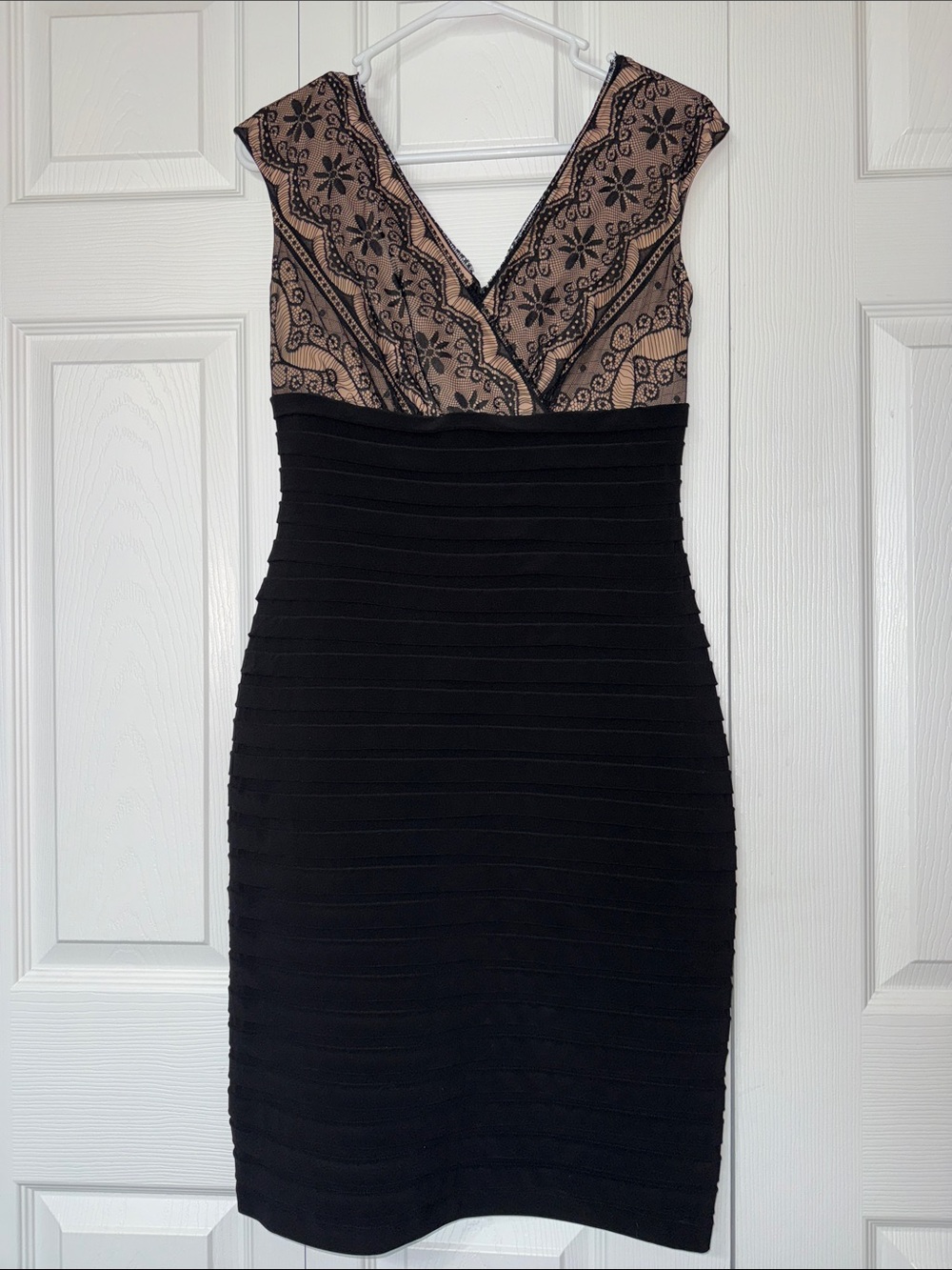 Sleeveless Black and Nude Lace-Effect Dress